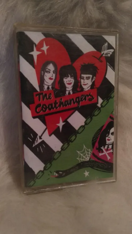 The Coathangers / L. A. Witch