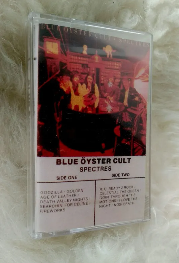 Spectres